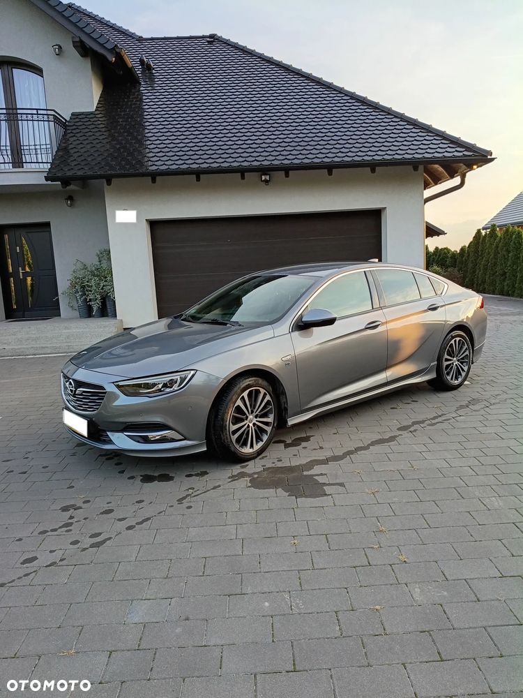 Opel Insignia - 1