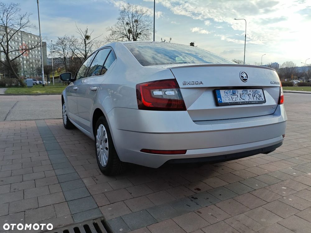 Skoda Octavia 2.0 TDI 4x4 Style DSG - 3