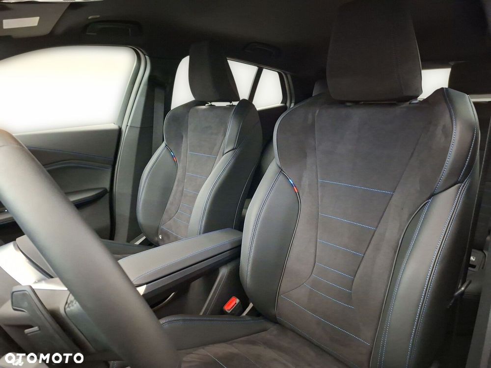 BMW iX2 - 13
