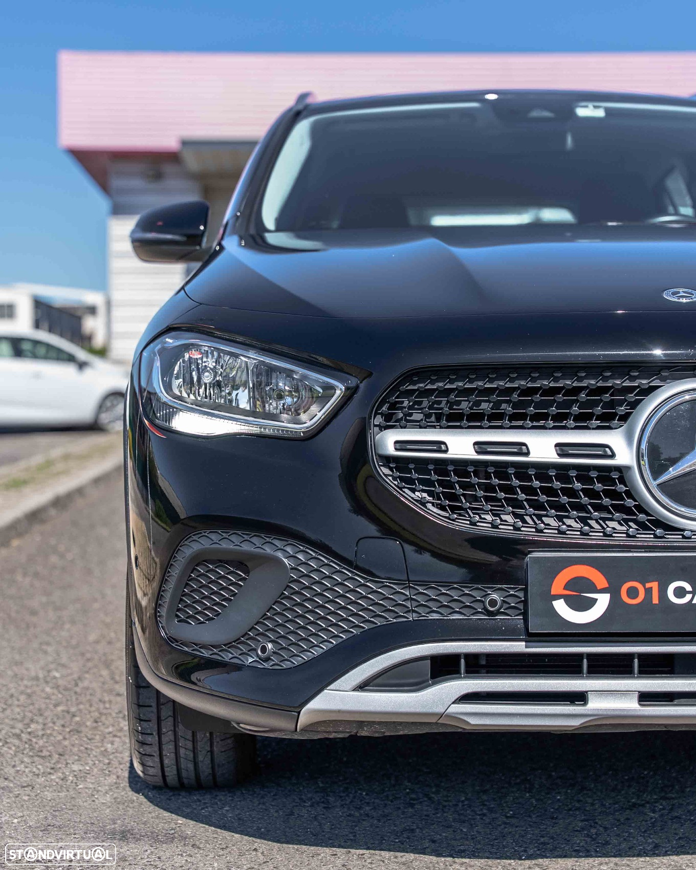 Mercedes-Benz GLA 180 7G-DCT - 3