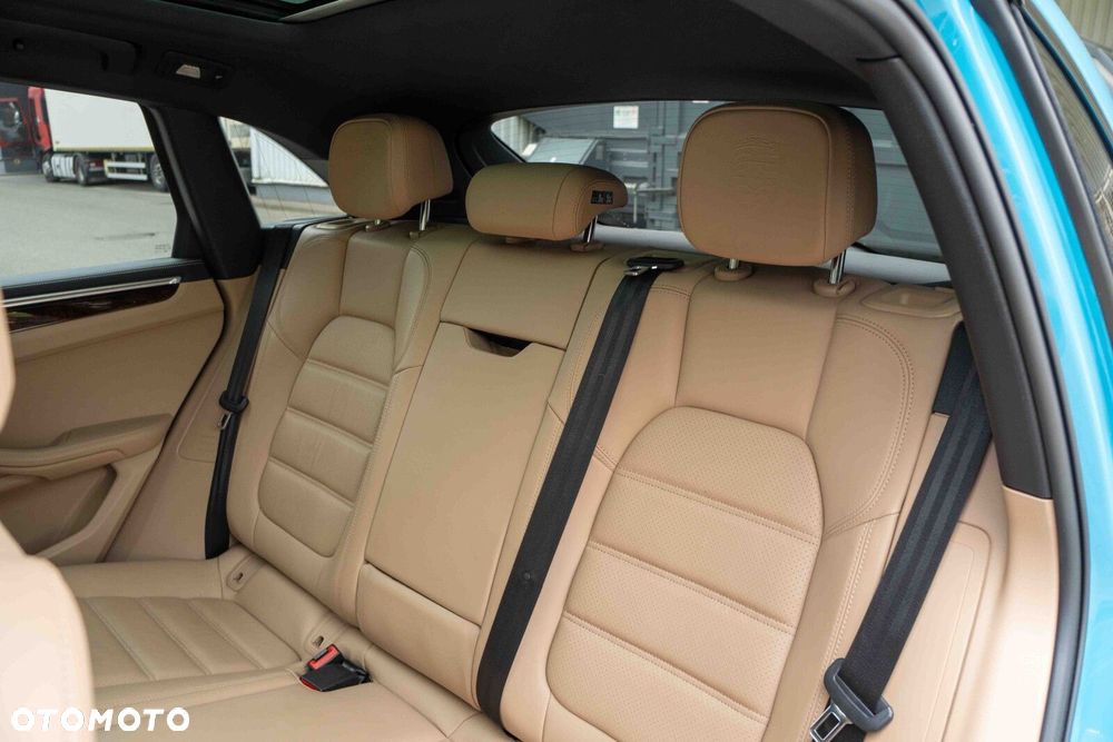 Porsche Macan Standard - 22