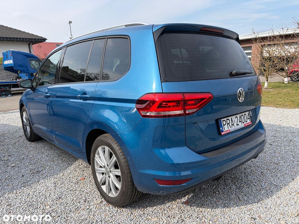Volkswagen Touran 2.0 TDI SCR DSG IQ.DRIVE - 6