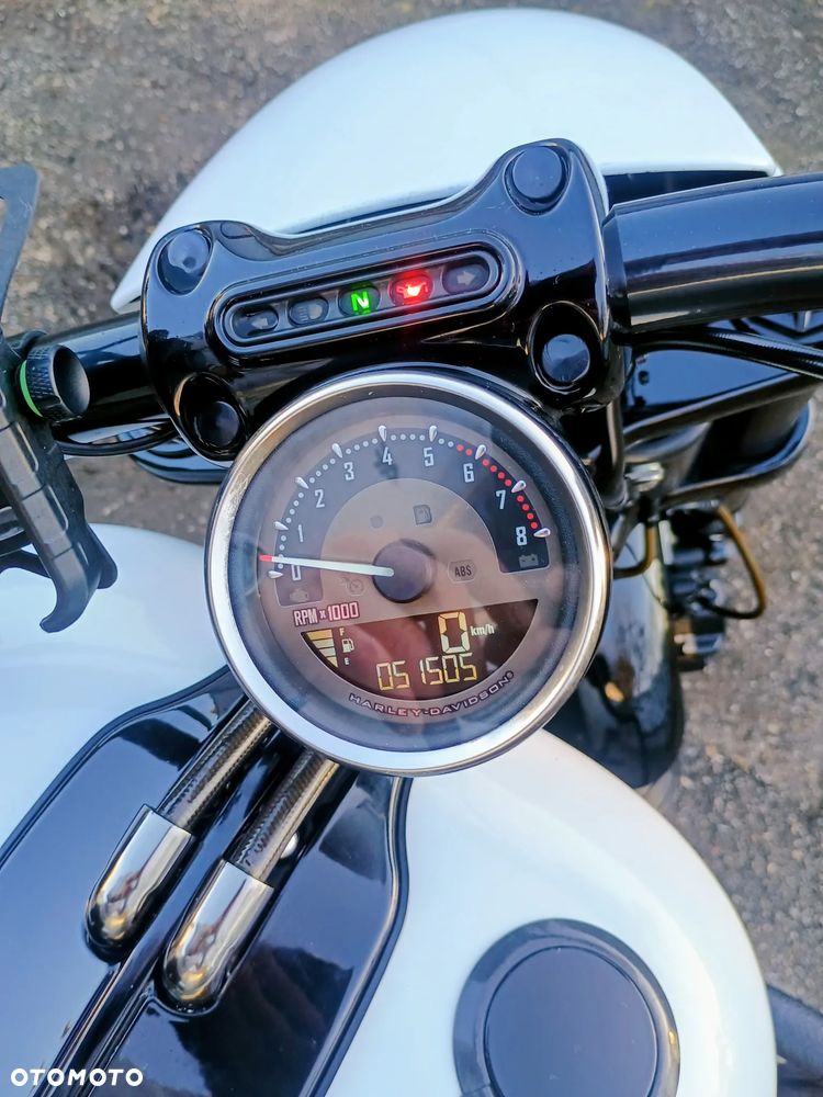 Harley-Davidson Softail Breakout - 9
