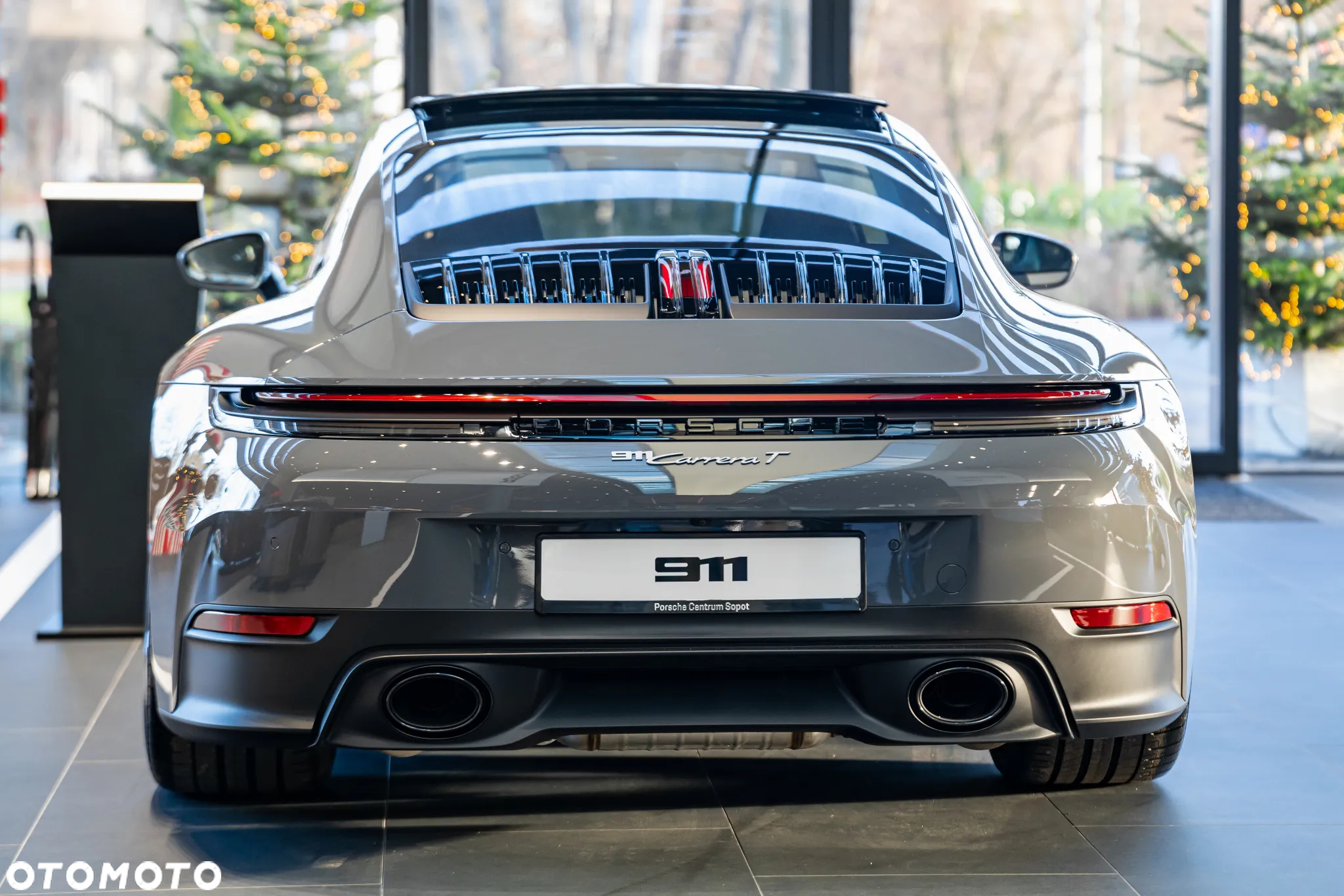 Porsche 911 Carrera T - 11