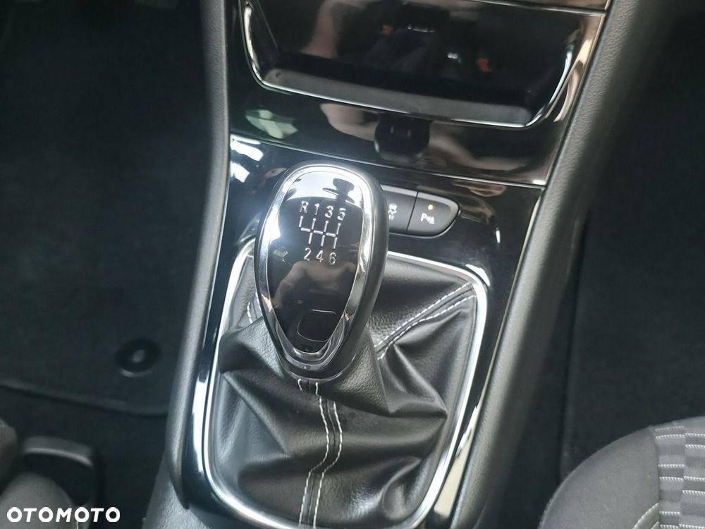Opel Astra - 16