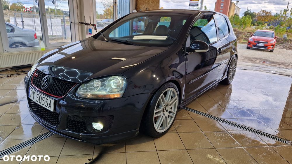 Volkswagen Golf - 6