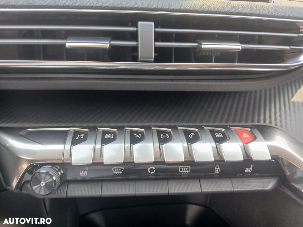 Peugeot 3008 1.5 BlueHDI 130 EAT8 Allure Pack - 18
