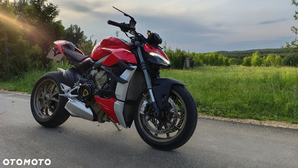 Ducati Streetfighter V4 - 10