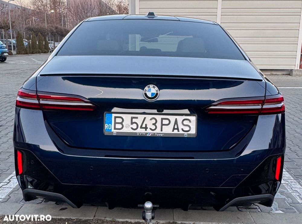 BMW Seria 5 520d AT MHEV - 6