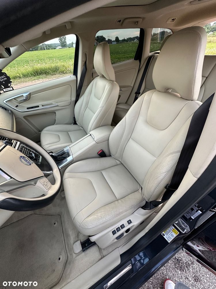 Volvo XC 60 T5 Drive-E Momentum - 10