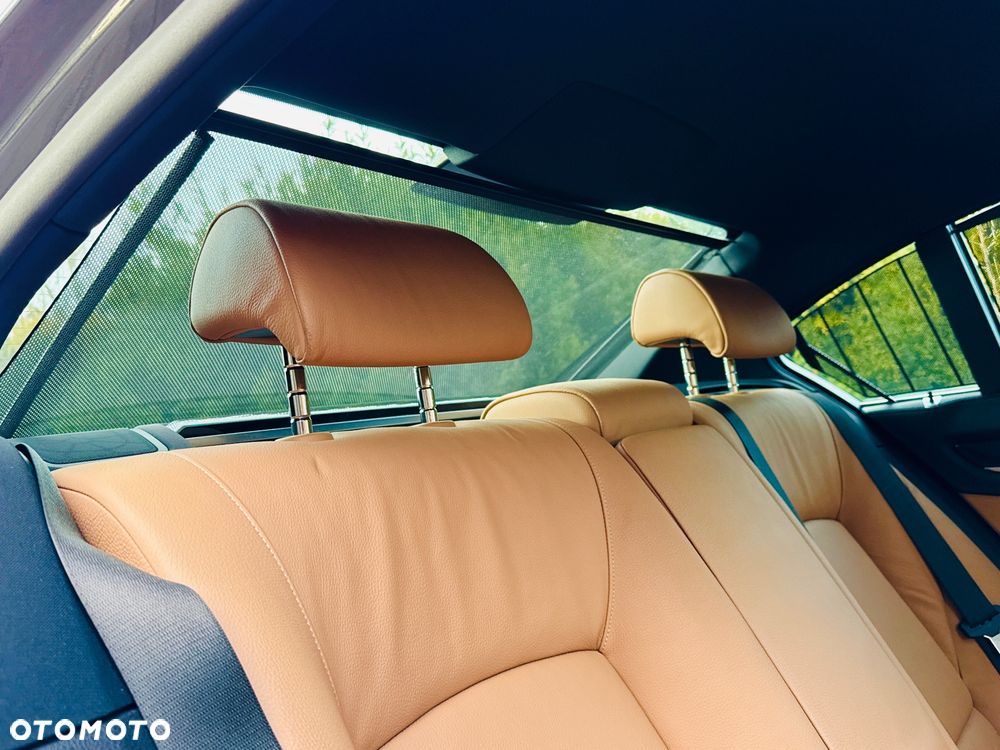 BMW Seria 7 740i - 20