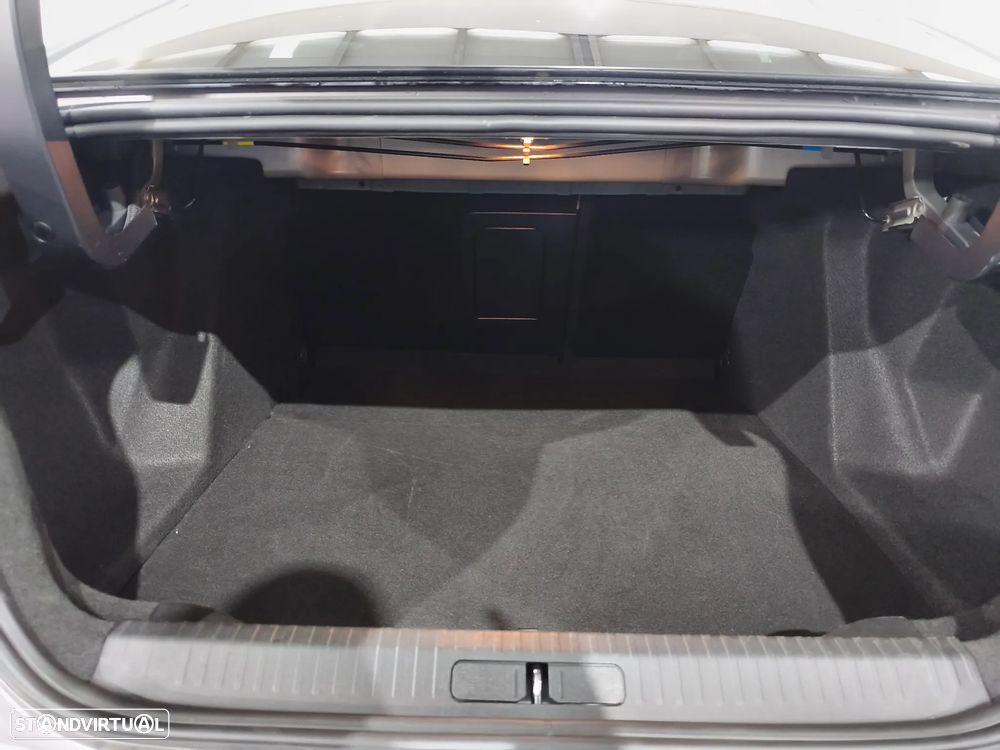Citroen E-C4 X 2025 photo 4