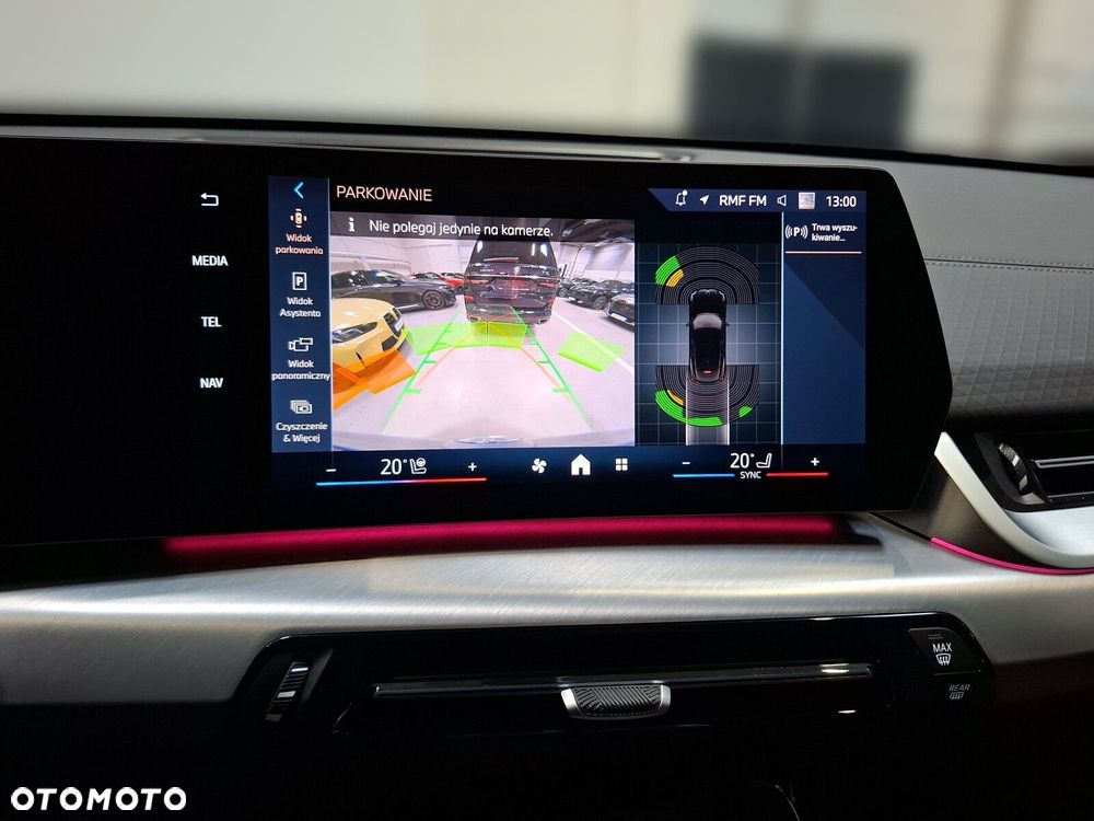BMW iX2 eDrive20 66.5kWh M Sport - 19
