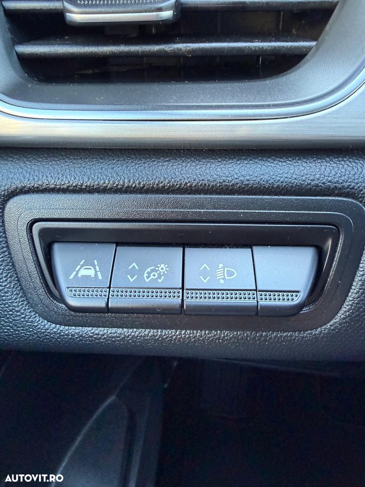 Renault Captur - 25