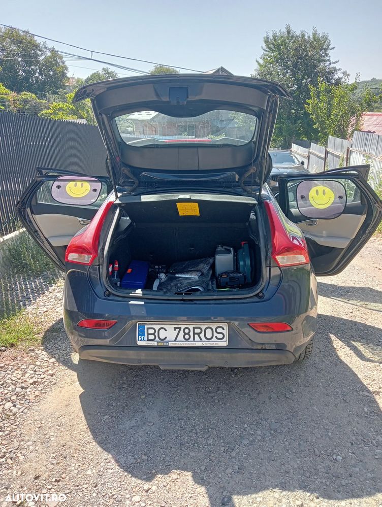 Volvo V40 D2 Momentum - 3