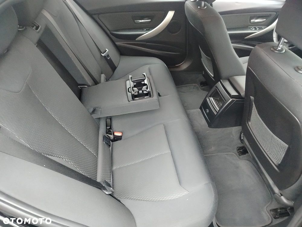 BMW Seria 3 - 20