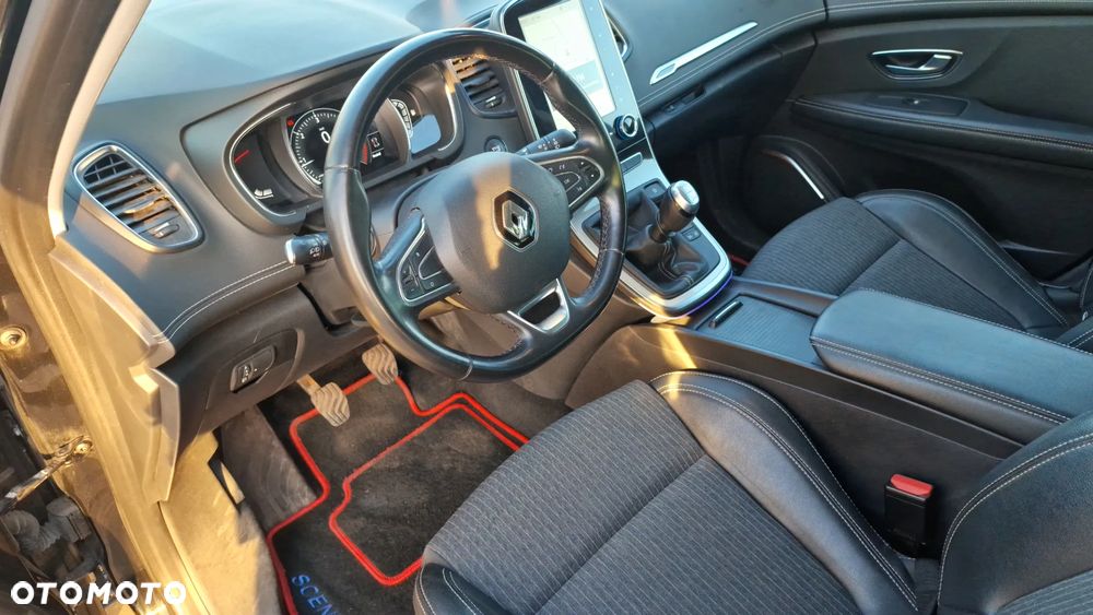 Renault Scenic - 8