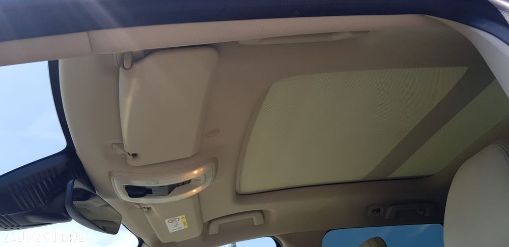 Volvo XC 60 D4AWD Kinetic - 8