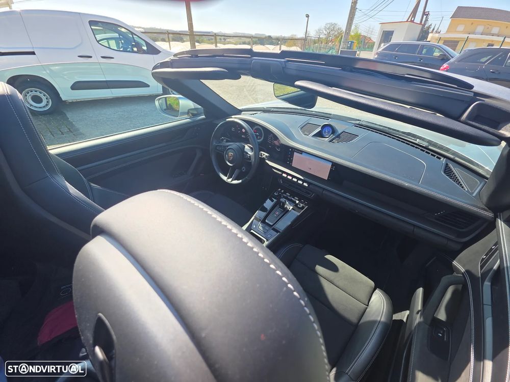 Porsche 911 (992) Targa 4 GTS PDK - 33