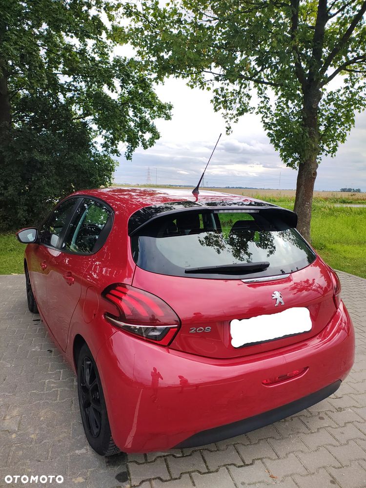 Peugeot 208 - 4