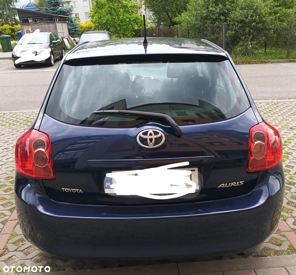Toyota Auris 1.6 VVT-i Prestige - 2