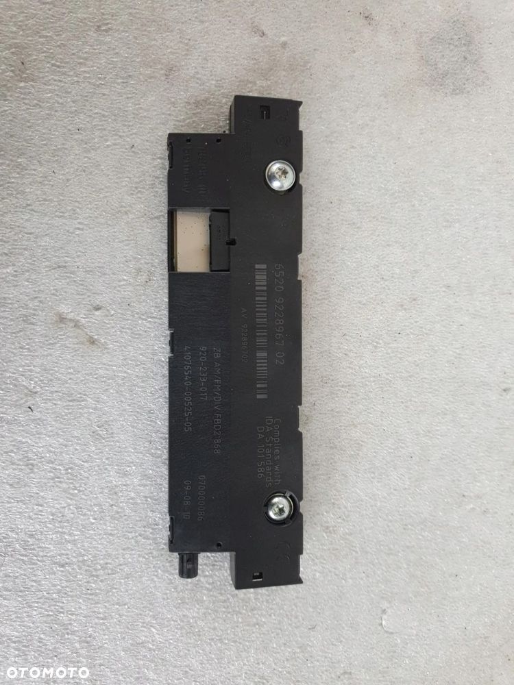 WZMACNIACZ ANTENY BMW F11 9228967 - 2