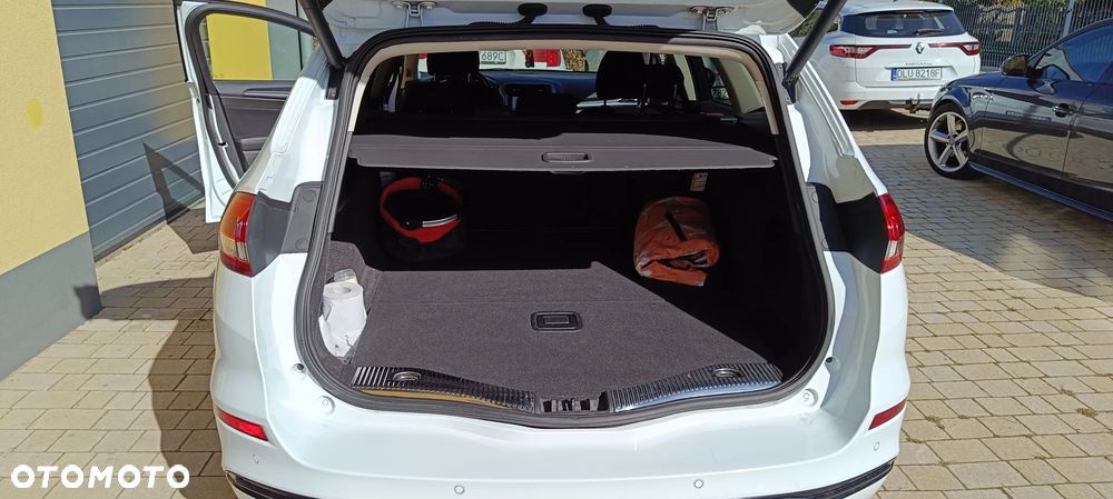 Ford Mondeo 2.0 EcoBlue Titanium - 20