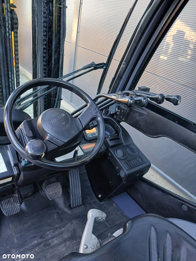 Toyota 02-8FGF30 - 7