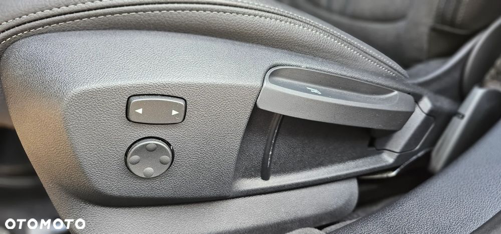 BMW Seria 1 118i - 29