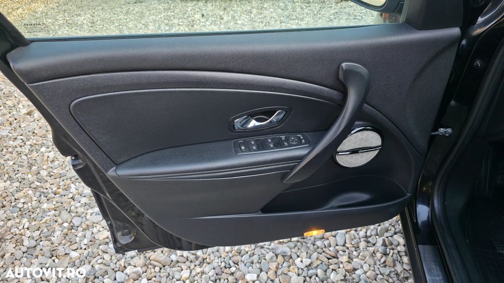 Renault Megane ENERGY dCi 110 Start & Stop Bose Edition - 14