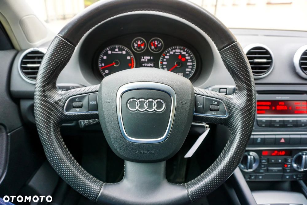Audi A3 Sportback 1.6 Ambition - 27