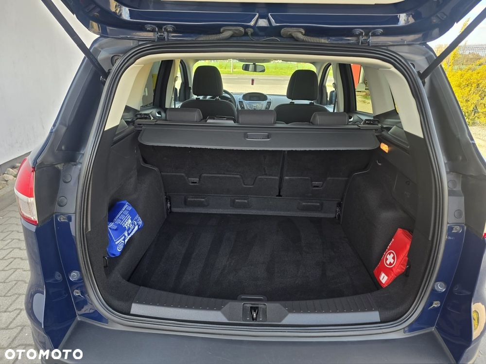 Ford Kuga - 16