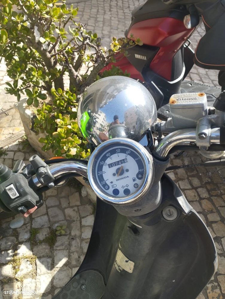 Honda SGX - 1