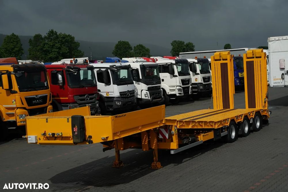 Louault TRACTOR 13,6 M / BETON JOS / PLATFORMĂ HIDRAULICĂ / RAMPE HIDRAULICE / AX DE DIRECȚIE / TRONCIU / LĂRGIRE - 1