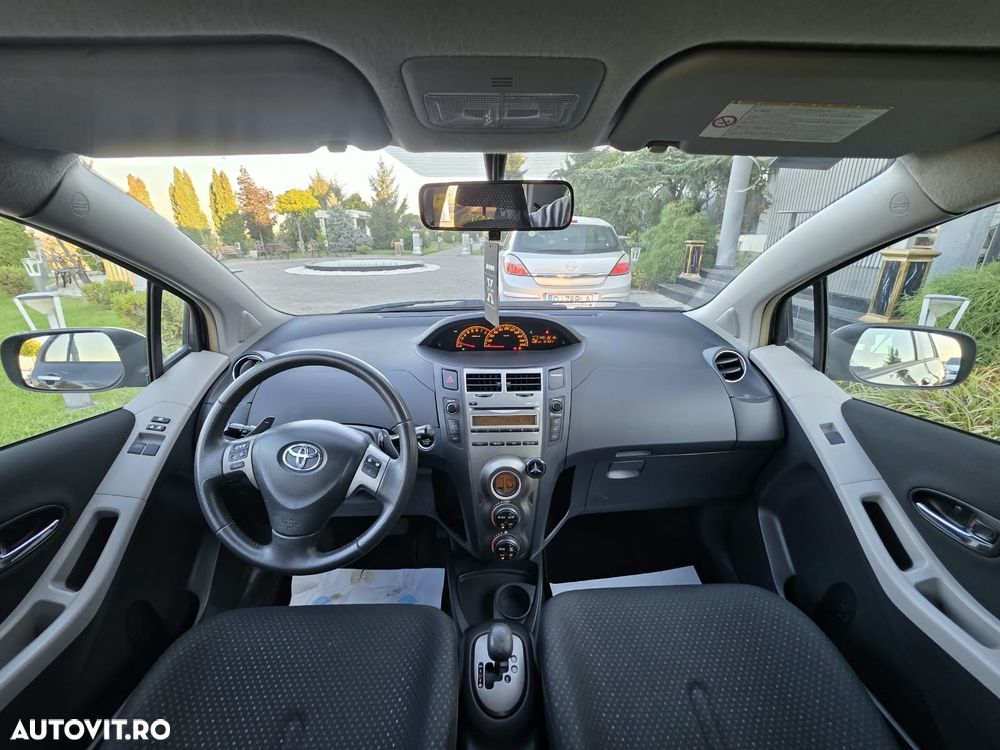 Toyota Yaris - 9