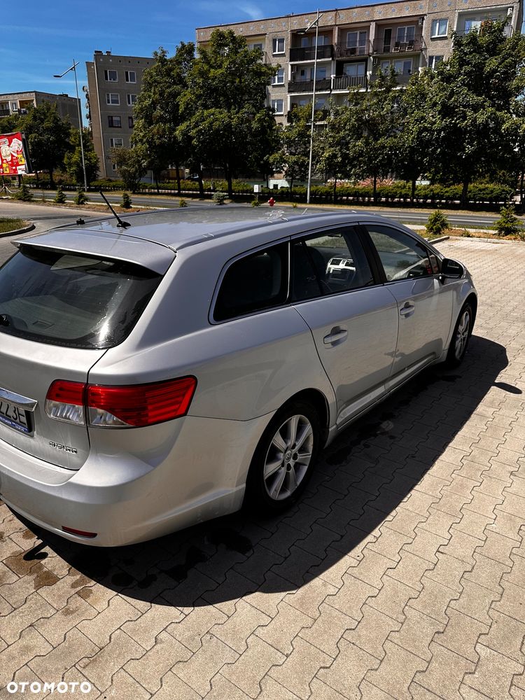 Toyota Avensis 2.0 Sol MS - 4