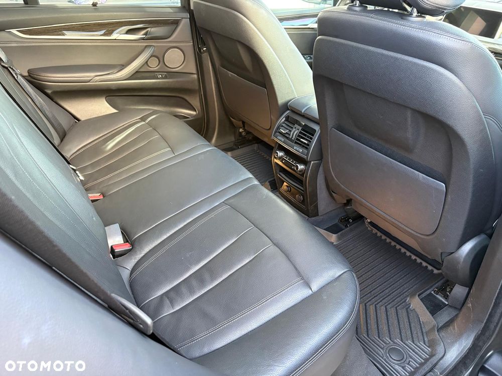 BMW X5 xDrive35i - 31