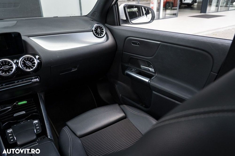 Mercedes-Benz GLA - 10