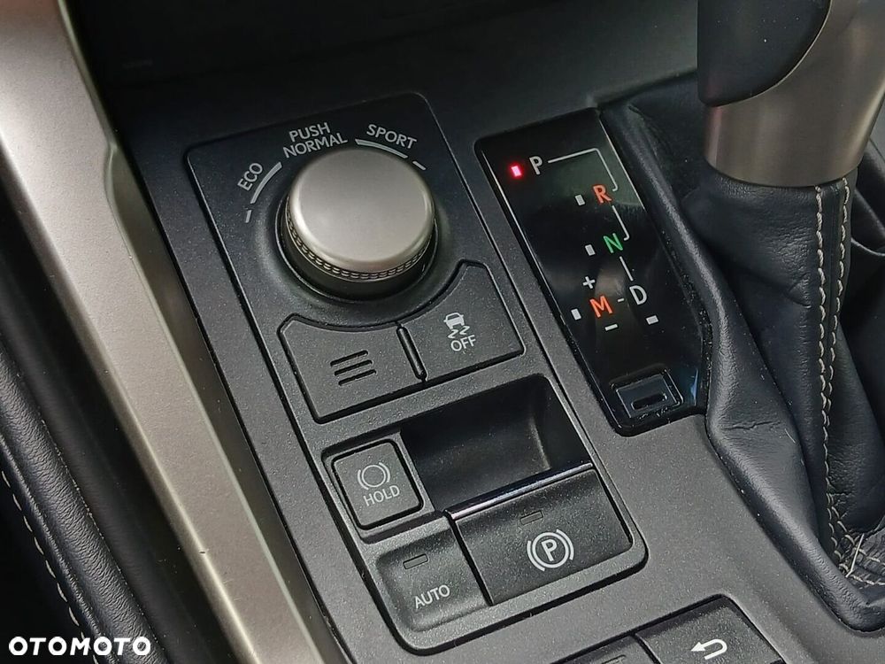 Lexus NX 200t Comfort AWD - 25