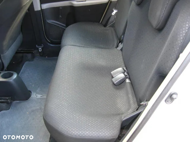 Toyota Yaris 1.33 Luna - 22
