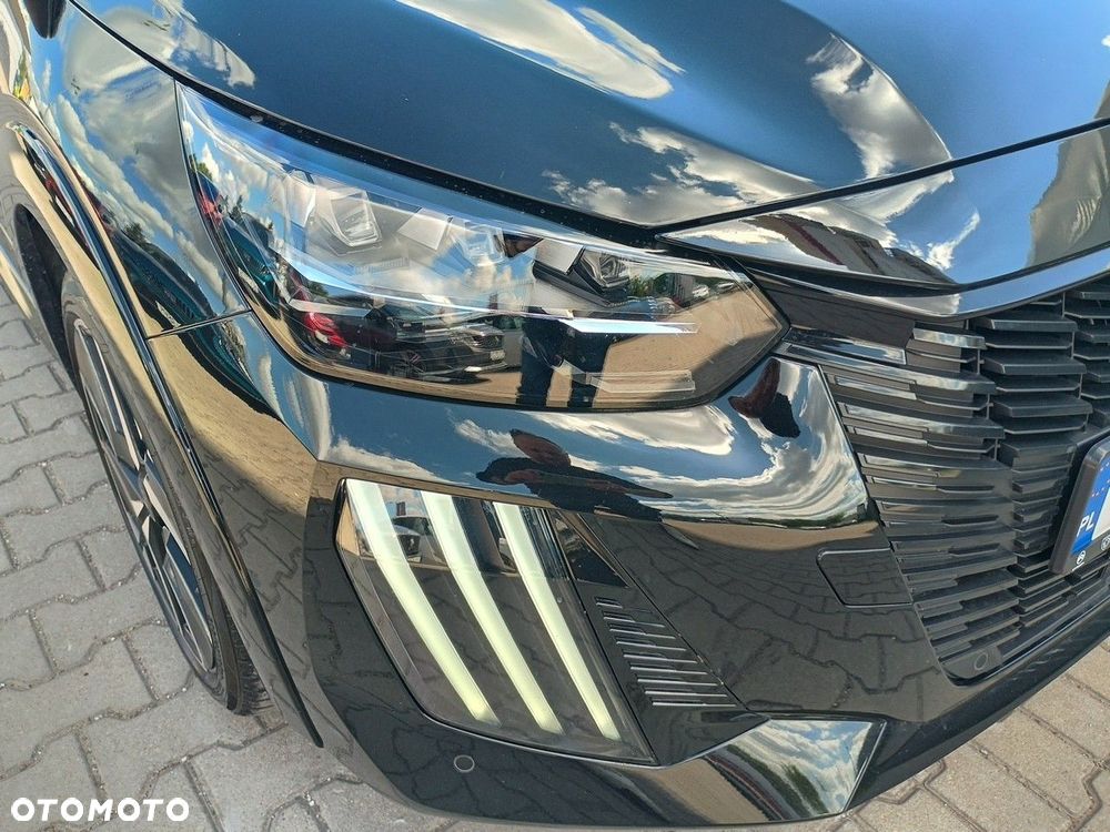 Peugeot 208 - 13