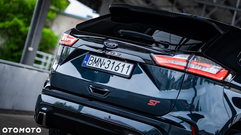 Ford Edge - 32