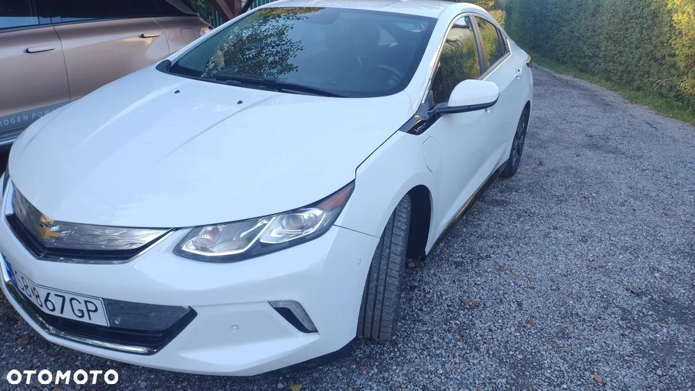 Chevrolet Volt - 2