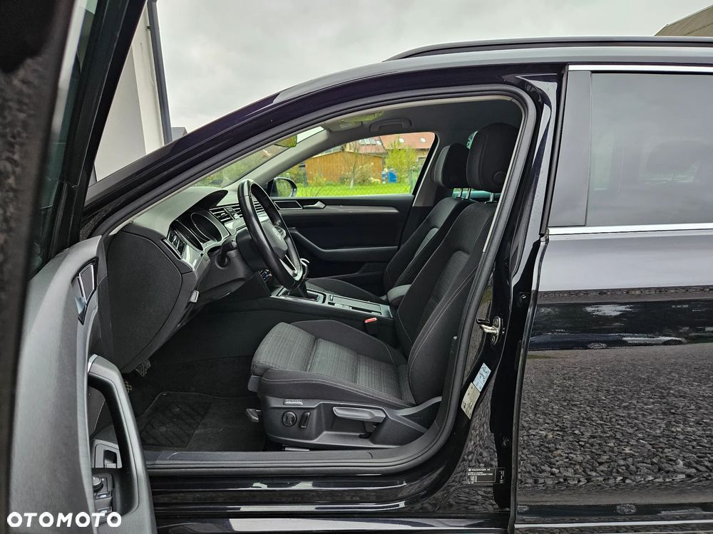 Volkswagen Passat 2.0 TDI EVO Business - 10