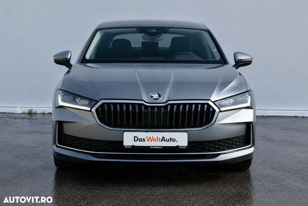 Skoda Superb 2.0 TDI DSG Selection - 8
