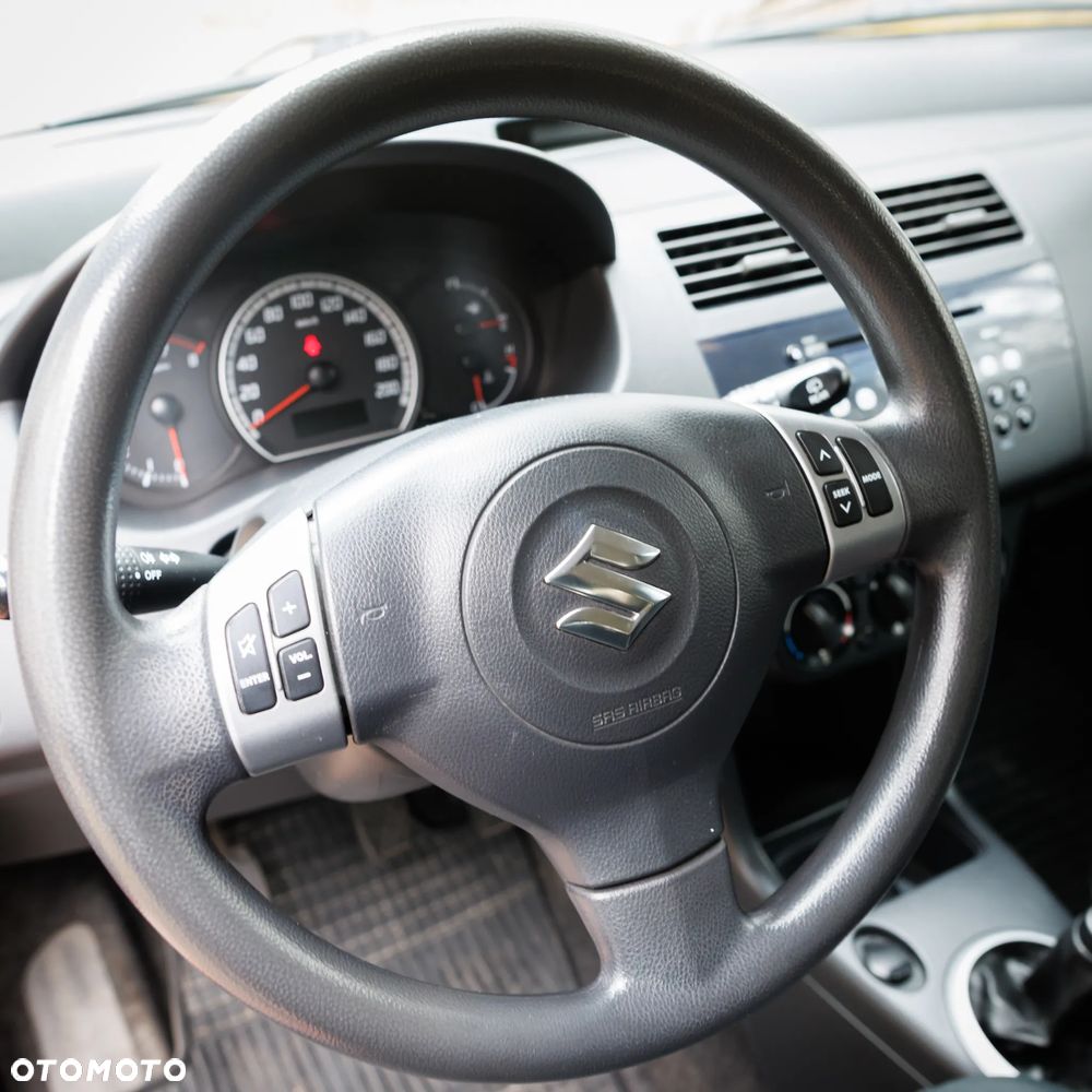 Suzuki Swift - 31