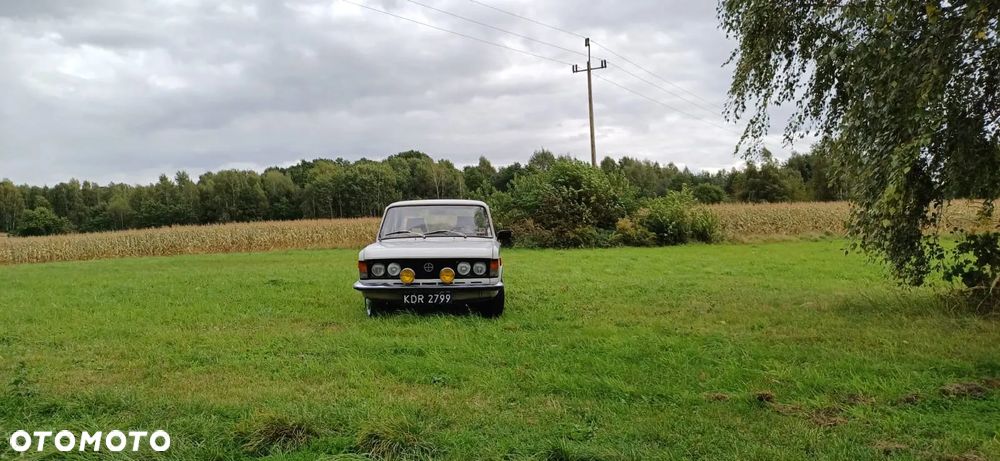 Fiat 125p - 11