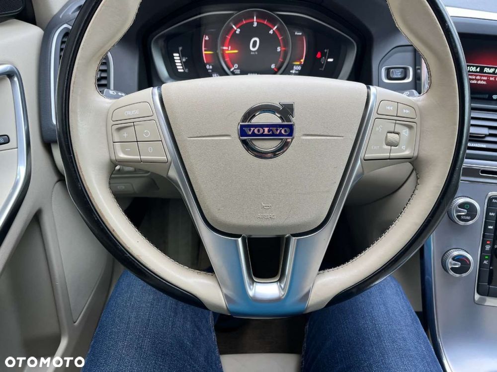 Volvo XC 60 D3 Drive-E Kinetic - 15