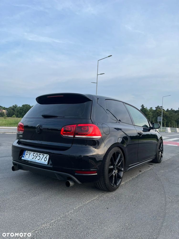 Volkswagen Golf - 11