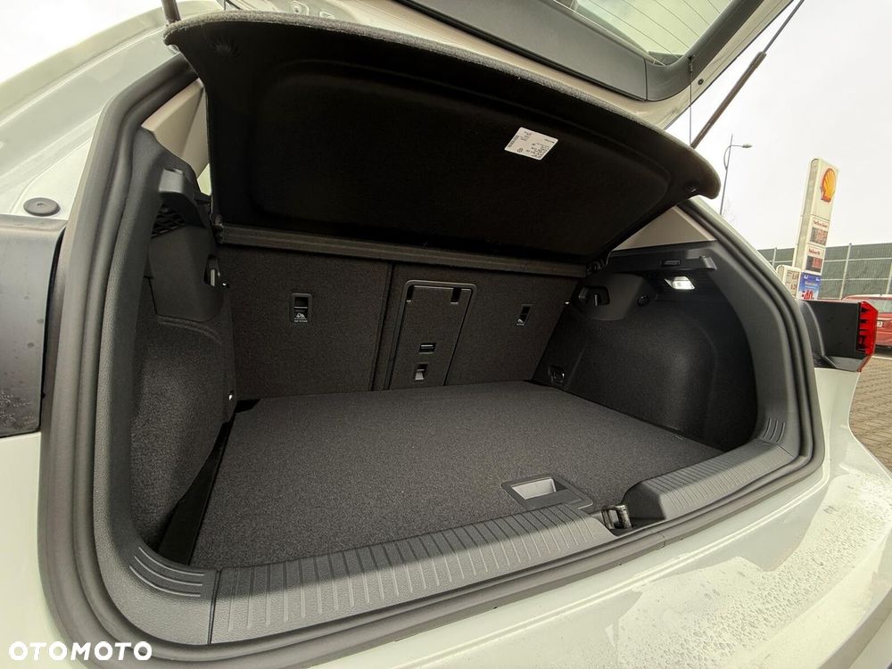 Volkswagen Golf - 33